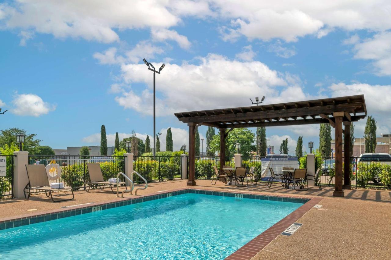 Best Western Plus Denton Inn & Suites מראה חיצוני תמונה